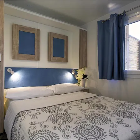 Mobile Luka Plaza Slanica, Μούρτερ